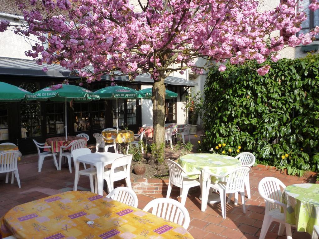 Hotel Restaurant De Seignelay Auxerre Luaran gambar